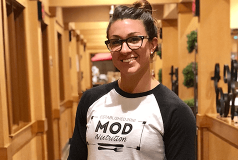 Chelsea Young Wins Hood Pitch Competition Hood College